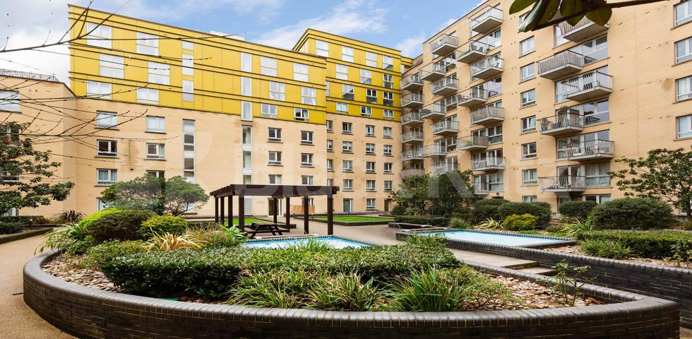 A beautiful two bedroom, two bathroom apartment located just off Holloway Road Eden Grove , Holloway